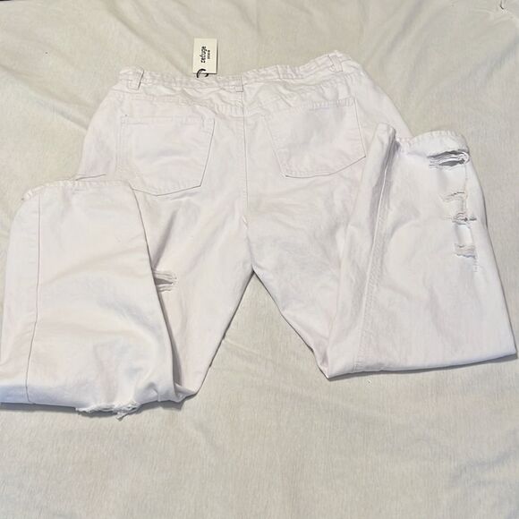 NWT Refuge sz 13 jr boyfriend relaxed high rise distressed ripped white jeans - Picture 17 of 17